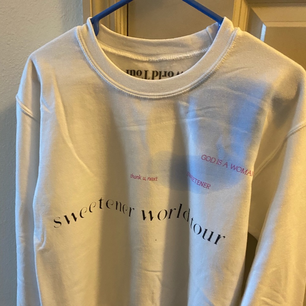 Ariana Grande Sweetener World Tour pullover -NEW